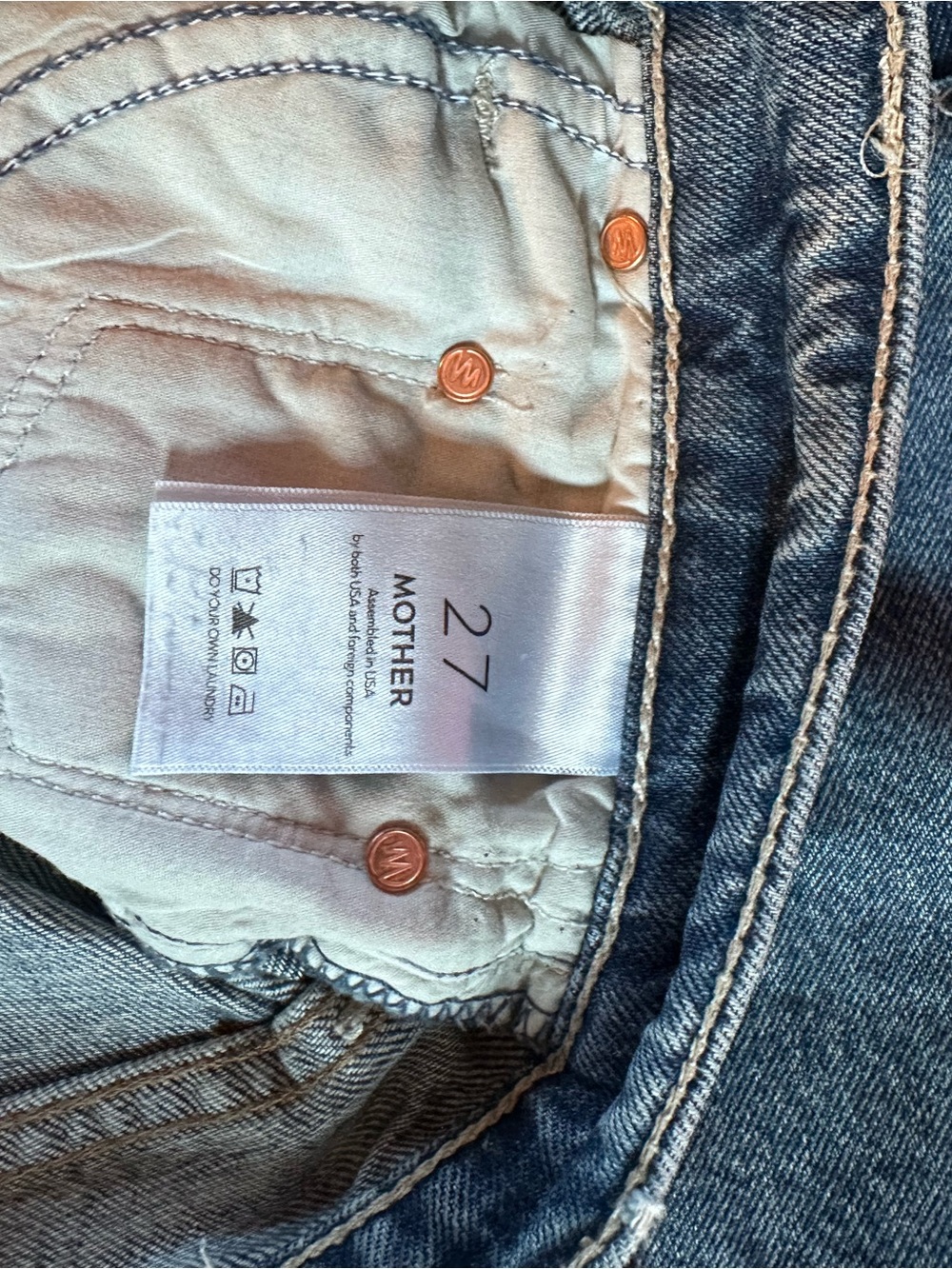 ❤️EUC MOTHER jeans The Bookie in Ironing Things Out sz:27 💯 cotton rigid denim - Picture 13 of 16